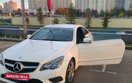Mercedes-Benz E-Класс, 2014 год, 2 200 000 рублей, 2 фотография