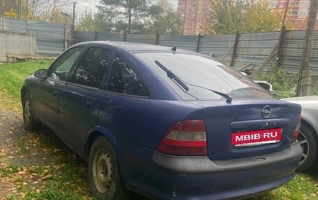 Opel Vectra B рестайлинг, 1997 год, 95 000 рублей, 3 фотография