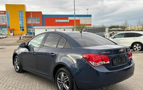 Chevrolet Cruze II, 2010 год, 300 000 рублей, 5 фотография