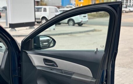Chevrolet Cruze II, 2010 год, 300 000 рублей, 7 фотография
