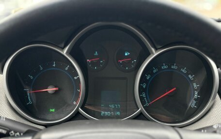 Chevrolet Cruze II, 2010 год, 300 000 рублей, 20 фотография
