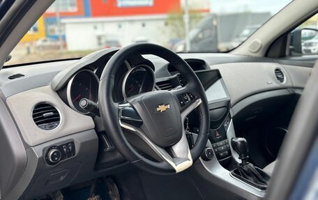 Chevrolet Cruze II, 2010 год, 300 000 рублей, 16 фотография