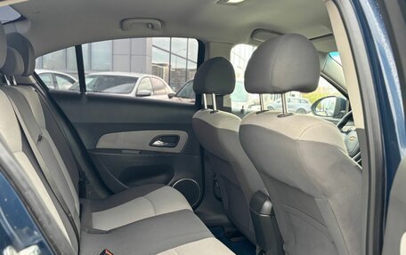 Chevrolet Cruze II, 2010 год, 300 000 рублей, 10 фотография