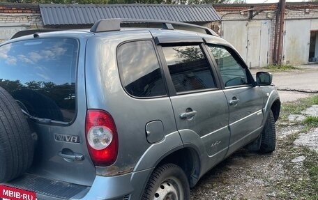 Chevrolet Niva I рестайлинг, 2012 год, 375 000 рублей, 3 фотография