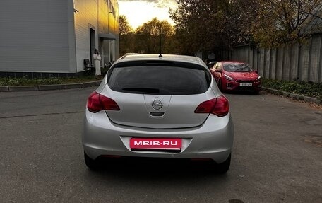 Opel Astra J, 2011 год, 650 000 рублей, 8 фотография