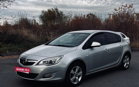 Opel Astra J, 2011 год, 650 000 рублей, 12 фотография