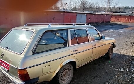 Mercedes-Benz W123, 1982 год, 400 000 рублей, 2 фотография