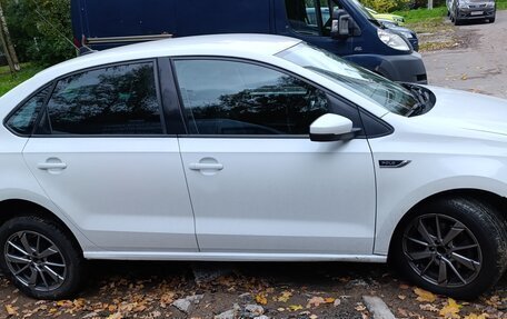 Volkswagen Polo VI (EU Market), 2019 год, 600 000 рублей, 3 фотография