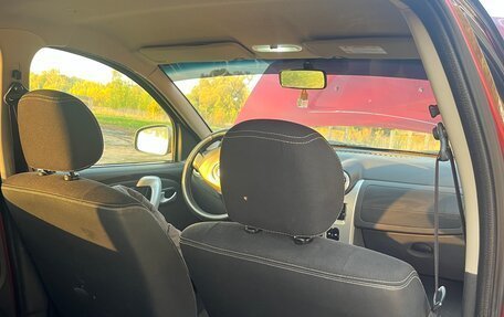 Renault Sandero I, 2013 год, 600 000 рублей, 22 фотография