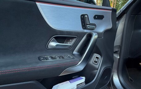 Mercedes-Benz CLA AMG, 2020 год, 4 680 000 рублей, 15 фотография
