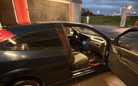 Ford Focus IV, 2001 год, 150 000 рублей, 9 фотография