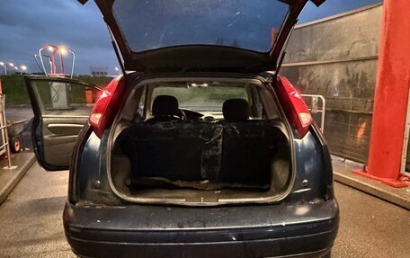 Ford Focus IV, 2001 год, 150 000 рублей, 5 фотография