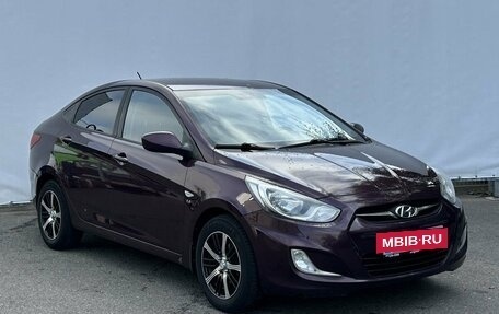 Hyundai Solaris II рестайлинг, 2011 год, 720 000 рублей, 3 фотография