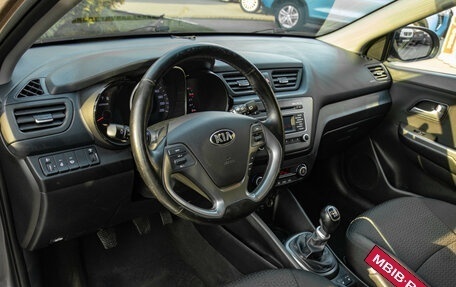 KIA Rio III рестайлинг, 2017 год, 988 000 рублей, 13 фотография