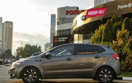 KIA Rio III рестайлинг, 2017 год, 988 000 рублей, 6 фотография