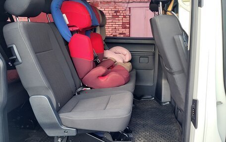 Volkswagen Caravelle T6 рестайлинг, 2017 год, 3 670 000 рублей, 10 фотография