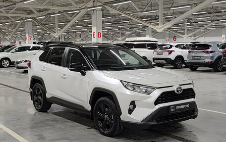Toyota RAV4, 2021 год, 3 050 000 рублей, 3 фотография