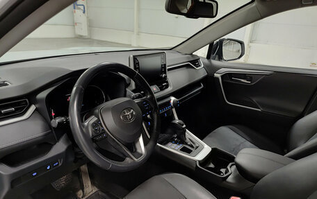 Toyota RAV4, 2021 год, 3 050 000 рублей, 20 фотография