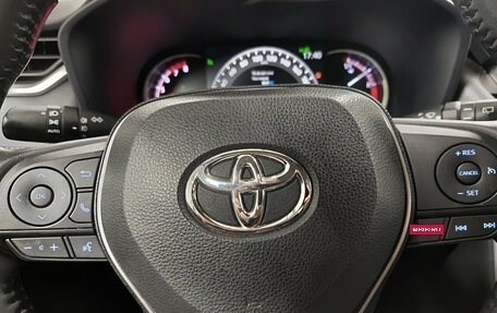 Toyota RAV4, 2021 год, 3 050 000 рублей, 25 фотография