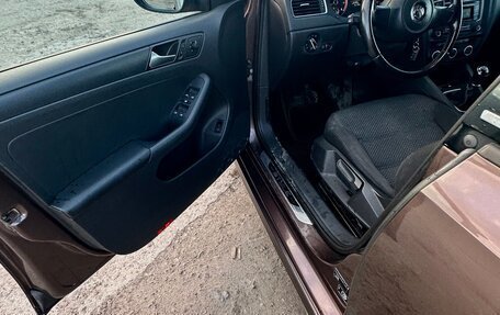 Volkswagen Jetta VI, 2014 год, 820 000 рублей, 2 фотография