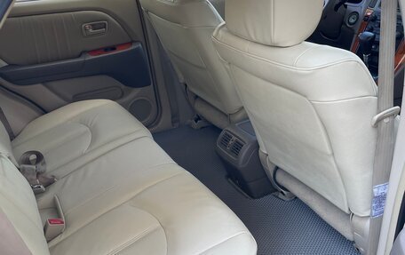 Lexus RX IV рестайлинг, 2000 год, 770 000 рублей, 15 фотография