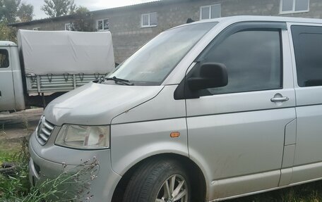 Volkswagen Transporter T5 рестайлинг, 2004 год, 930 000 рублей, 4 фотография