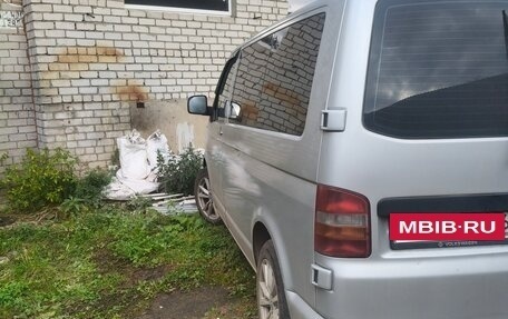 Volkswagen Transporter T5 рестайлинг, 2004 год, 930 000 рублей, 7 фотография