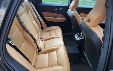 Volvo XC60 II, 2019 год, 4 000 000 рублей, 24 фотография