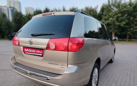 Toyota Sienna II рестайлинг, 2007 год, 1 040 000 рублей, 7 фотография