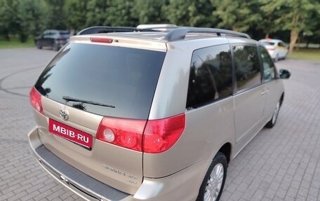 Toyota Sienna II рестайлинг, 2007 год, 1 040 000 рублей, 16 фотография