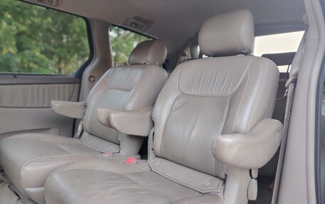 Toyota Sienna II рестайлинг, 2007 год, 1 040 000 рублей, 28 фотография