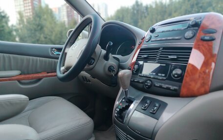 Toyota Sienna II рестайлинг, 2007 год, 1 040 000 рублей, 36 фотография