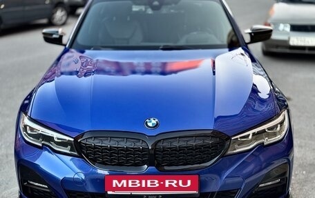 BMW 3 серия, 2018 год, 2 000 000 рублей, 20 фотография