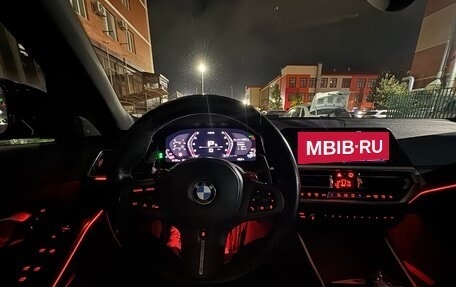 BMW 3 серия, 2018 год, 2 000 000 рублей, 23 фотография