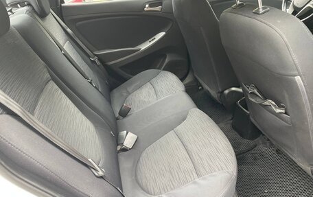 Hyundai Solaris II рестайлинг, 2014 год, 1 000 000 рублей, 11 фотография