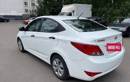 Hyundai Solaris II рестайлинг, 2014 год, 1 000 000 рублей, 8 фотография