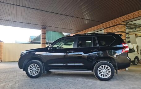 Toyota Land Cruiser Prado 150 рестайлинг 2, 2015 год, 3 680 000 рублей, 4 фотография