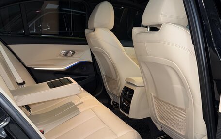 BMW 3 серия, 2021 год, 4 400 000 рублей, 19 фотография