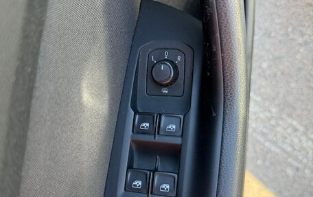 Volkswagen Passat B8 рестайлинг, 2016 год, 1 400 000 рублей, 14 фотография