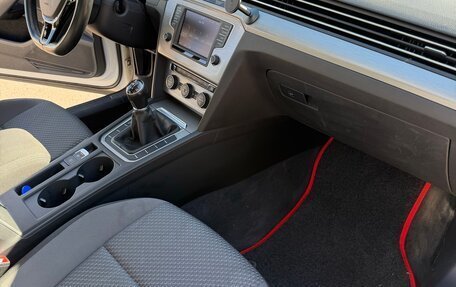 Volkswagen Passat B8 рестайлинг, 2016 год, 1 400 000 рублей, 11 фотография