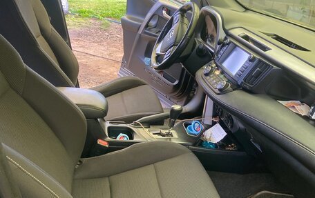 Toyota RAV4, 2019 год, 2 450 000 рублей, 6 фотография