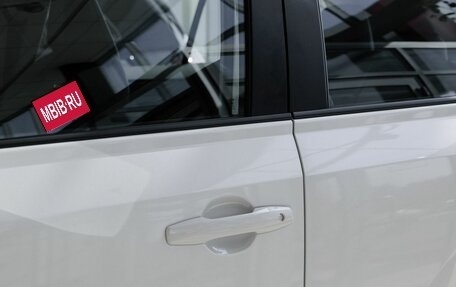 Toyota RAV4, 2025 год, 4 240 000 рублей, 6 фотография