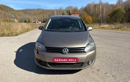 Volkswagen Golf Plus II, 2011 год, 450 000 рублей, 2 фотография