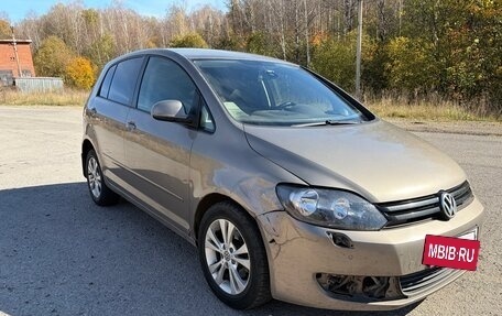 Volkswagen Golf Plus II, 2011 год, 450 000 рублей, 3 фотография
