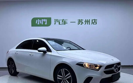 Mercedes-Benz A-Класс, 2023 год, 1 450 000 рублей, 2 фотография