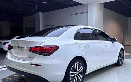 Mercedes-Benz A-Класс, 2023 год, 1 450 000 рублей, 5 фотография