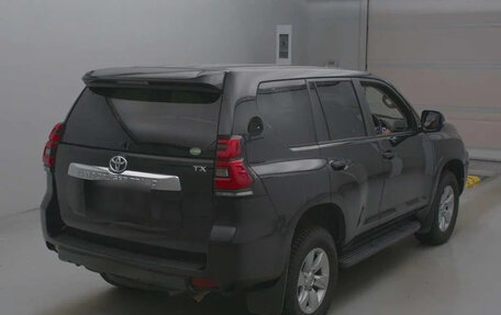 Toyota Land Cruiser Prado 150 рестайлинг 2, 2020 год, 6 570 000 рублей, 2 фотография