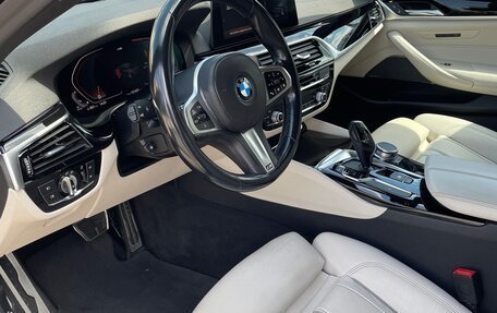 BMW 5 серия, 2019 год, 3 800 000 рублей, 11 фотография