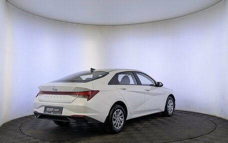 Hyundai Elantra, 2022 год, 1 970 000 рублей, 5 фотография