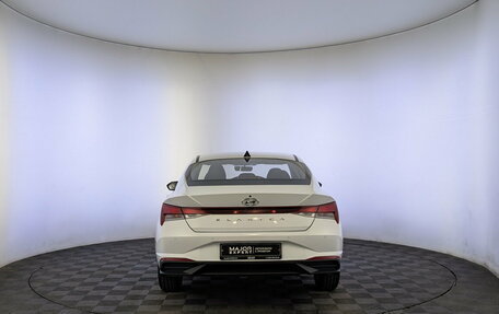 Hyundai Elantra, 2022 год, 1 970 000 рублей, 6 фотография